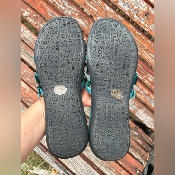 Vionic Rhodes Reptile print Turquoise Strappy leather Sandals Sz-11. S - Picture 10 of 10